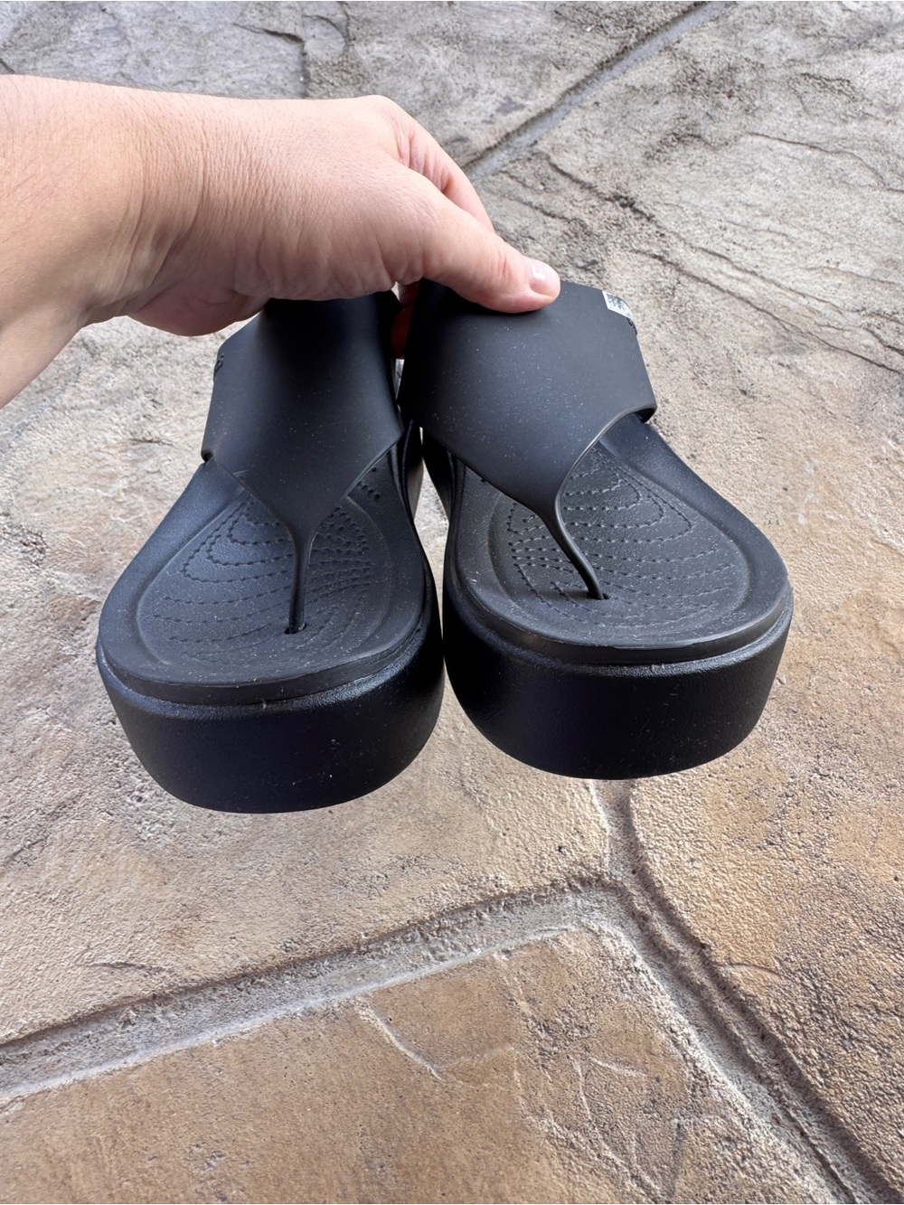 Crocs Brooklyn Flip Low Wedge Platform Sandals Black Women’s Size 8 - Picture 6 of 10